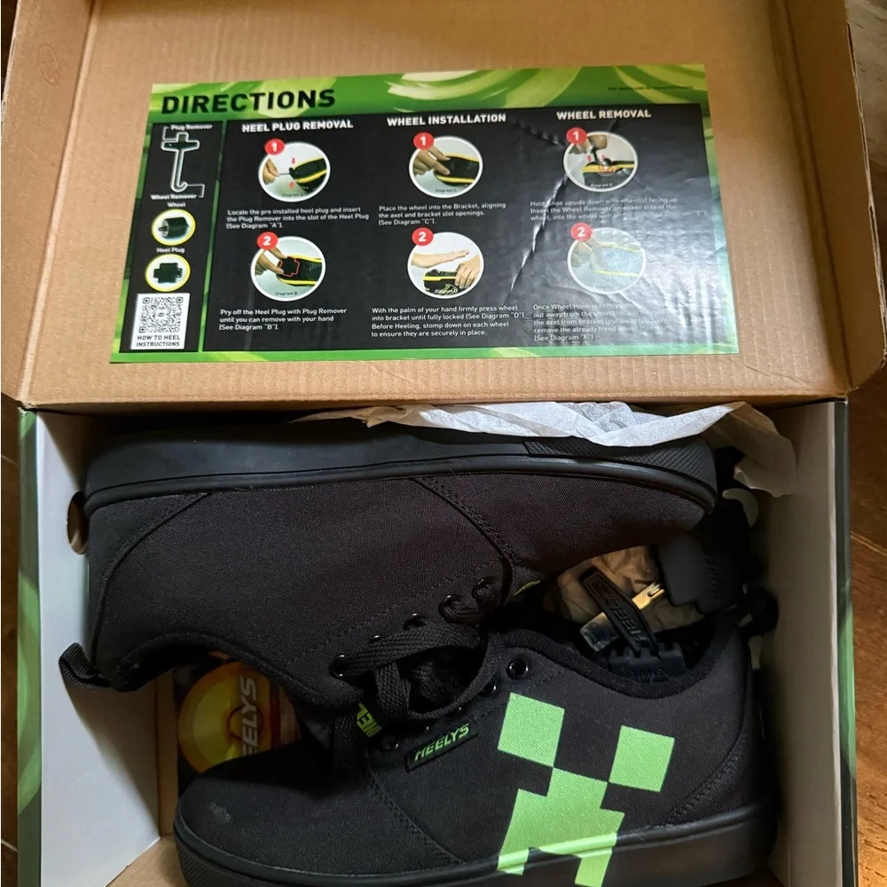 Minecraft Heelys - Picture 5 of 9
